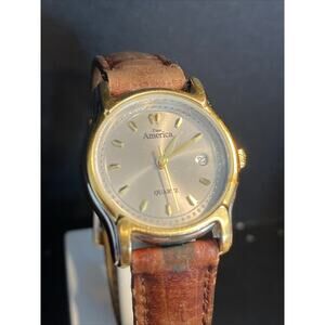 Time America ,Quartz Date Ladies Watch Grey Face Gold Works New Battery